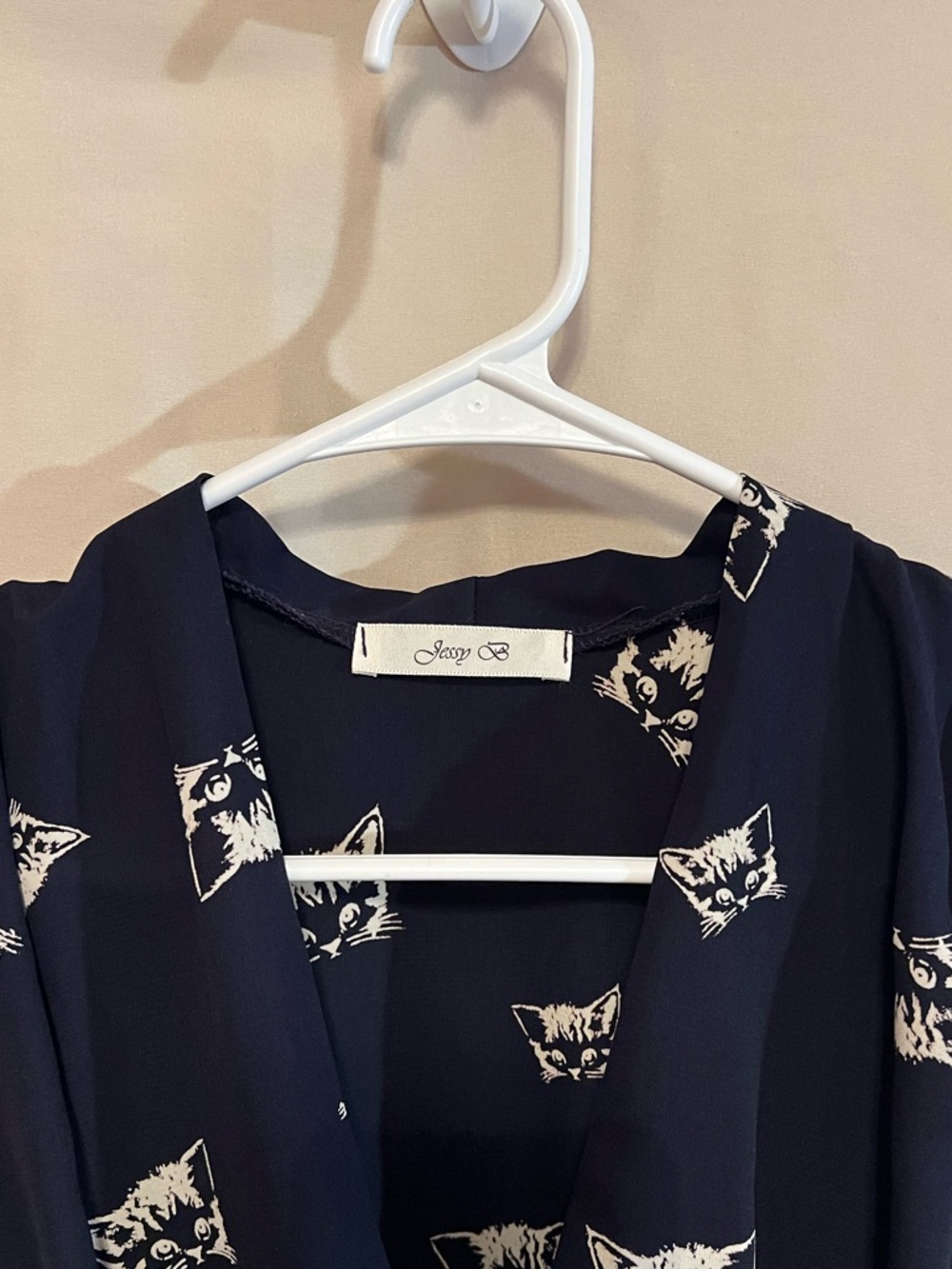 ModCloth Jessy B Cat Print Sleeveless Peplum Blouse size XL - Picture 3 of 10